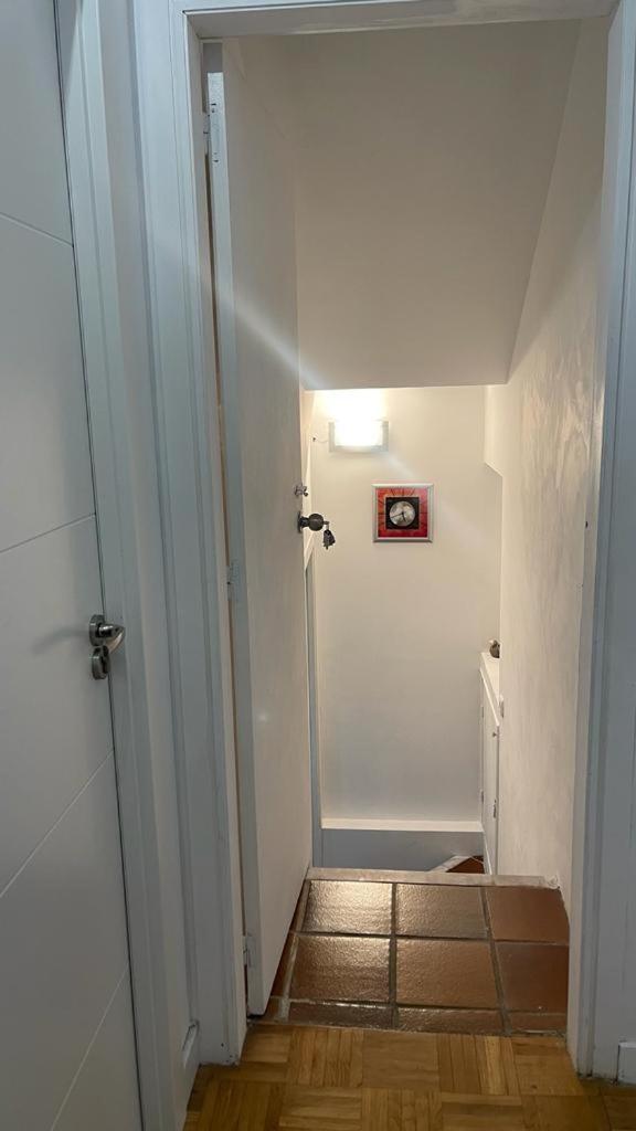 Cool Basement Studio In Hosts House With Private Terrace And Bbq Zizur Mayor Esterno foto